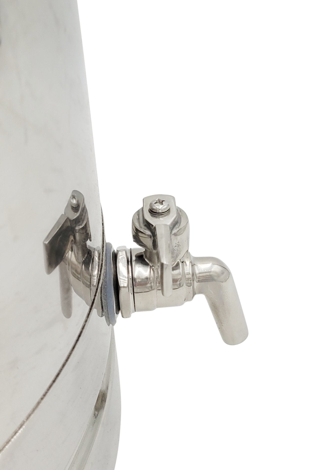 https://www.shenandoahhomesteadsupply.com/cdn/shop/products/ss-tap-installation-on-stainless-steel-milk-transport-and-collection-cans-312596.jpg?v=1697819136